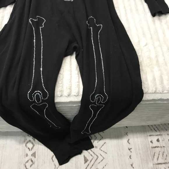 Victoria’s Secret Halloween - Picture 3 of 7